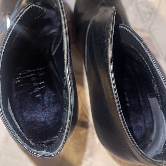 Boots - Picture 5 of 5